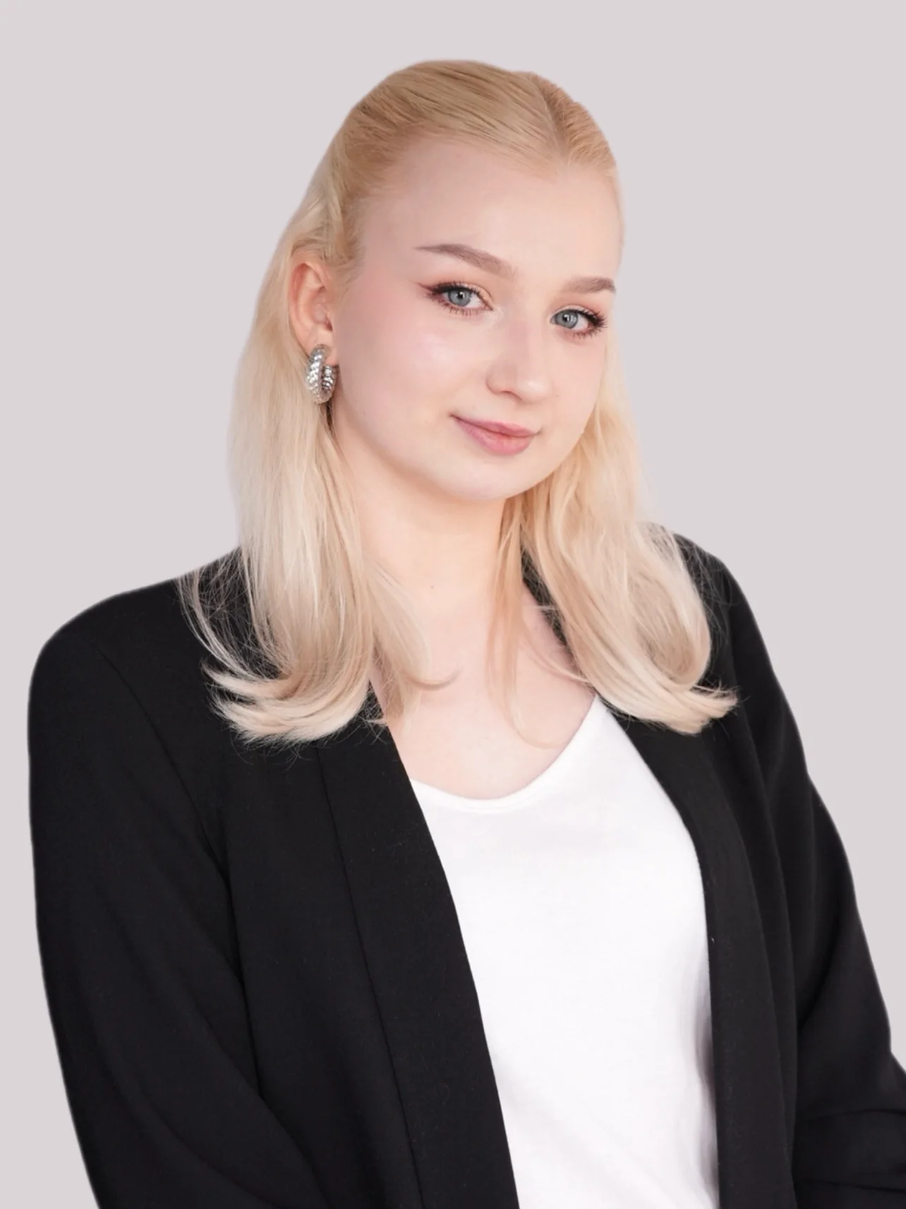 Arina Idunova